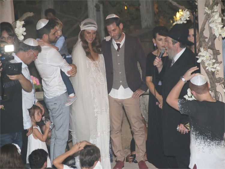 מה דעתכם על שמלת הכלה של חן שילוני? 1