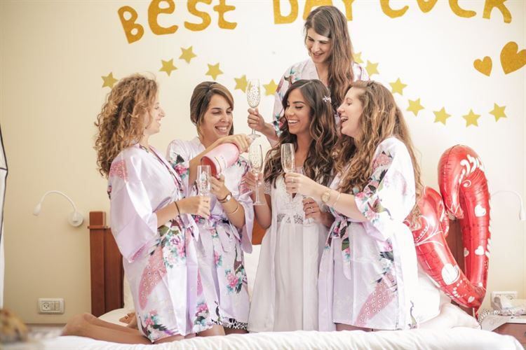 מלוות וכלות: 5 דברים שחייבים להביא ליום החתונה 1