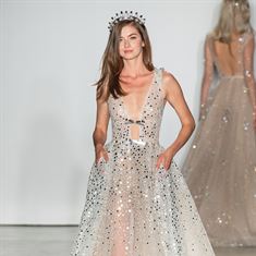 Shine Bright: חמש הצעות הגשה אופנתיות לכלות הסילבסטר 